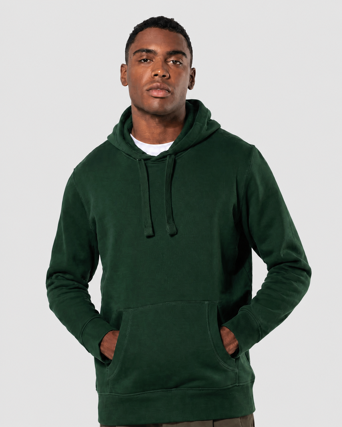 Modelo con la Sudadera Favorita real